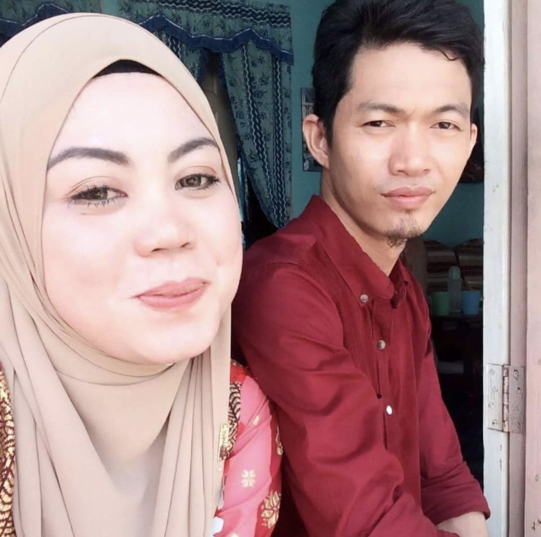 Click to view full size malay hijab indonesia muslim milf cantik