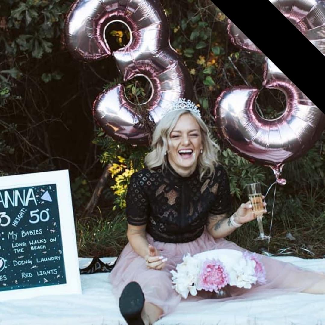 Jamie & Vanna show their best assets on camera