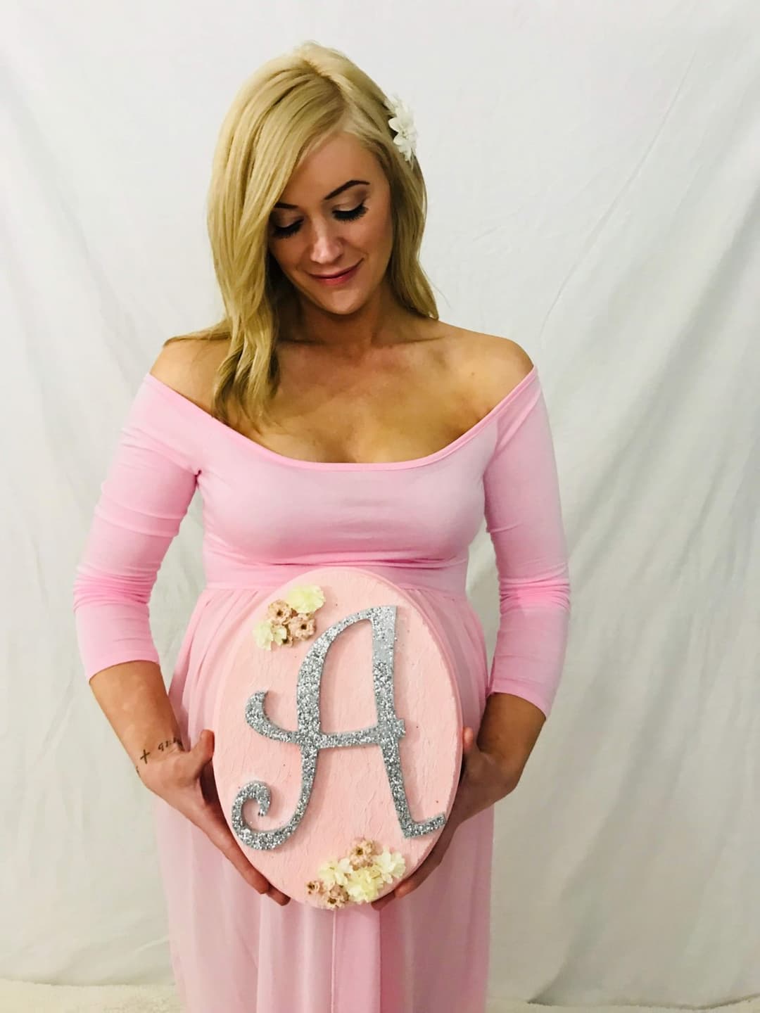 Paternity shoot and some BTS fun 8 months pregnant with baby girl ?