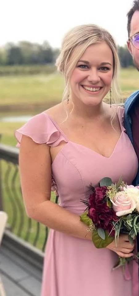 Mature little Wife whore 32, for the same treatment Kik domnickbull