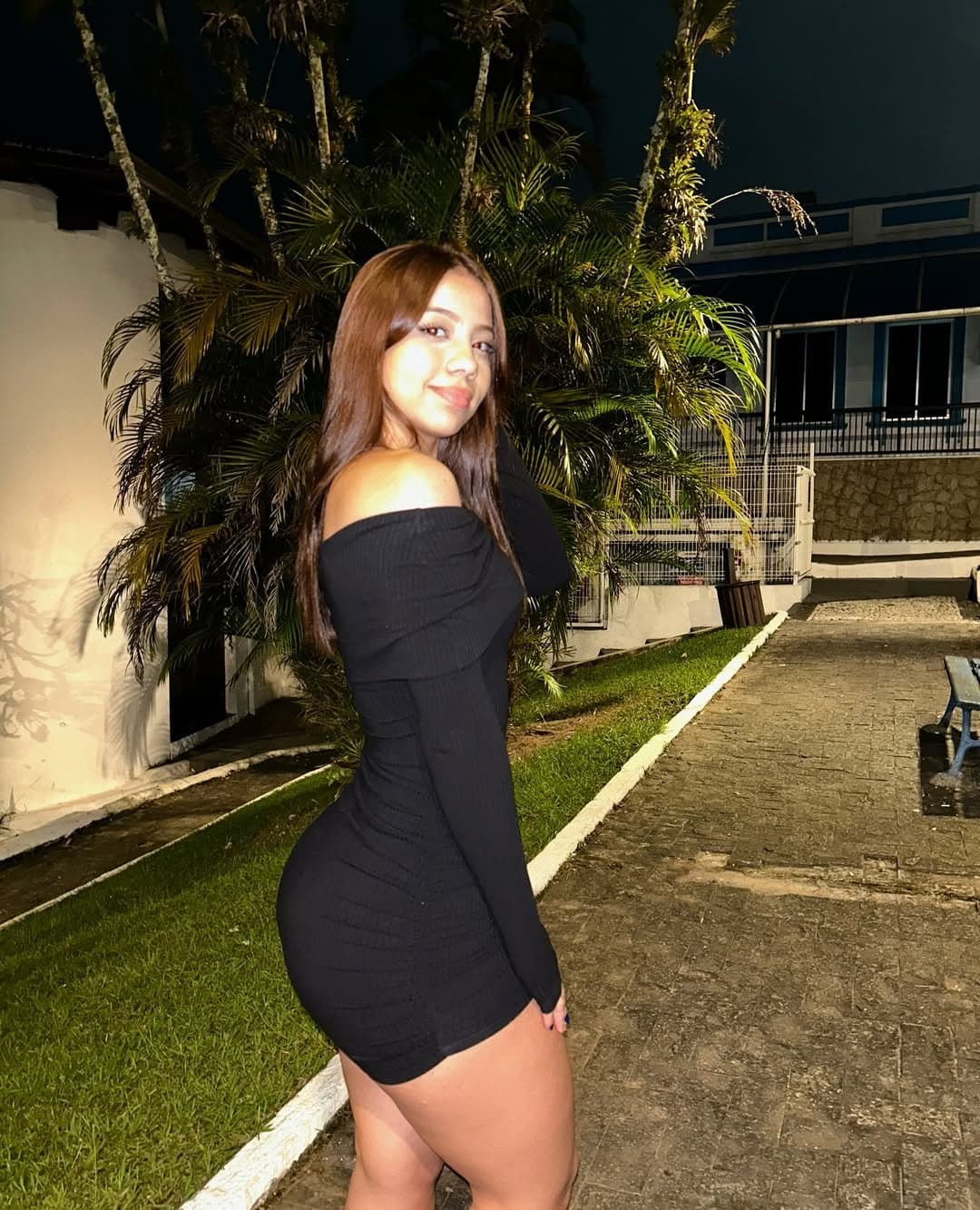 Nailani amds novinha da bunda gigante do tiktok