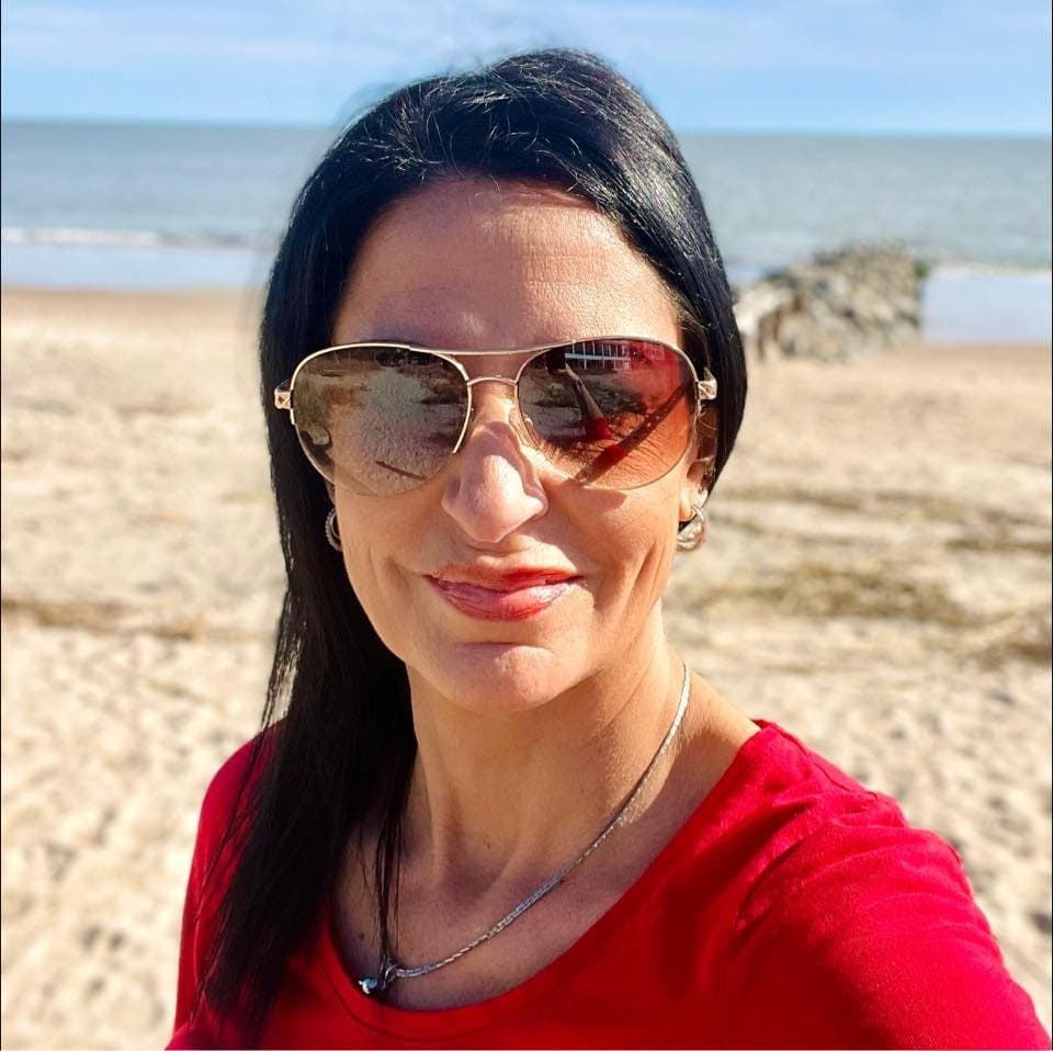 Christine looked much better than Donna when they flashed their tits at fantasy fest, but now?......