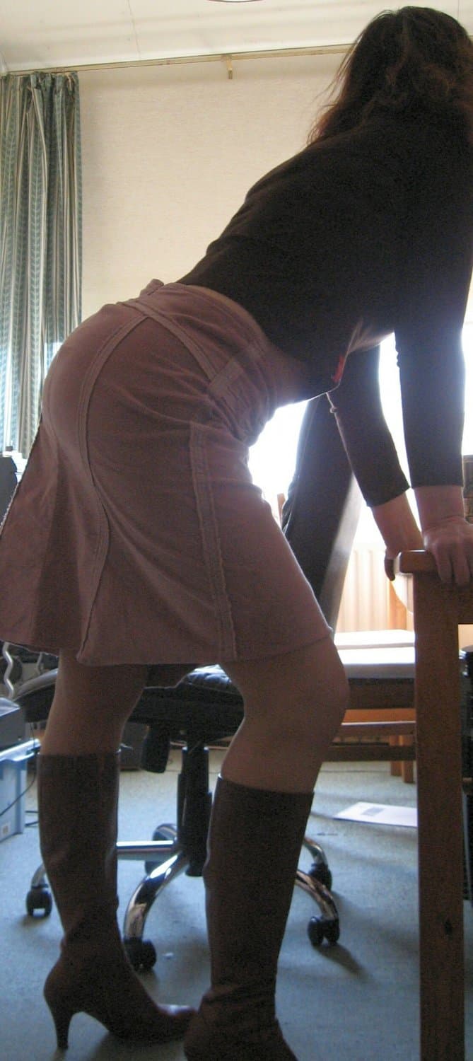 CFNM MILF Nadia with her decent skirt and boots on ,is going to show two young fans what cfnm means