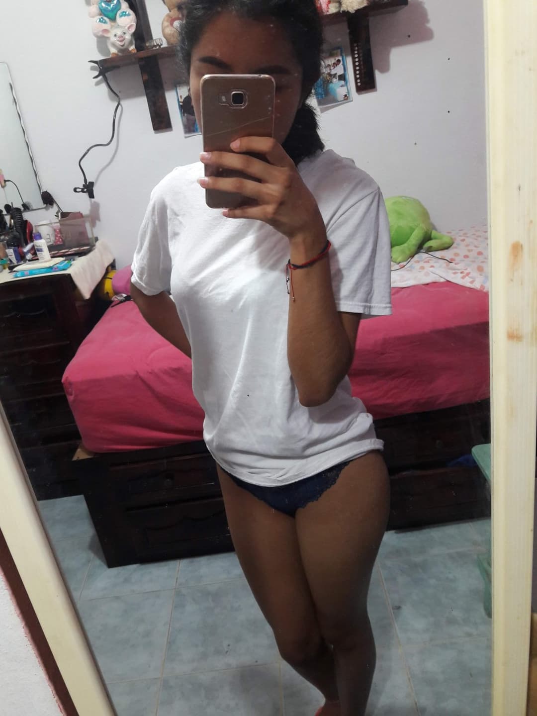 Click to view full size 18yo latina sucking a big cock and getting fucked