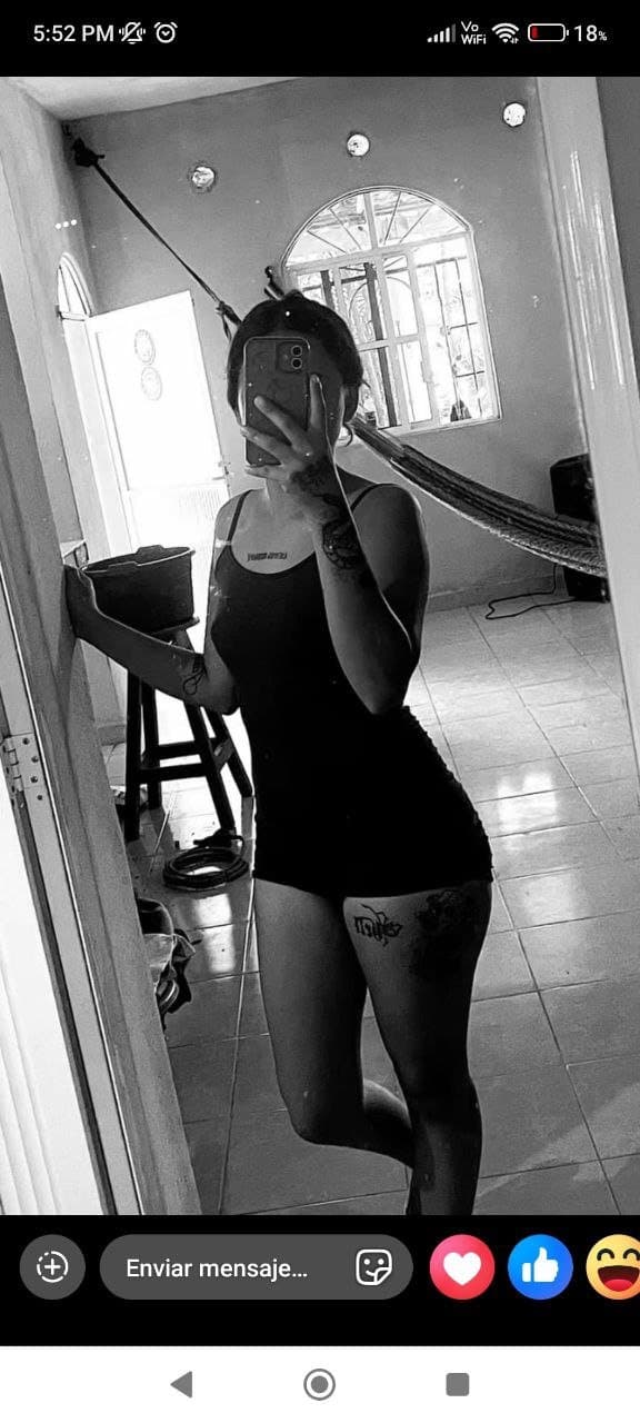 Karla cambray  tiktok (mora cambray) perrita desnuda