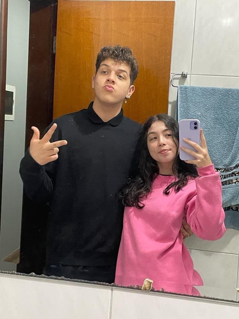 Novinha safada vazada mamando o ex namorado