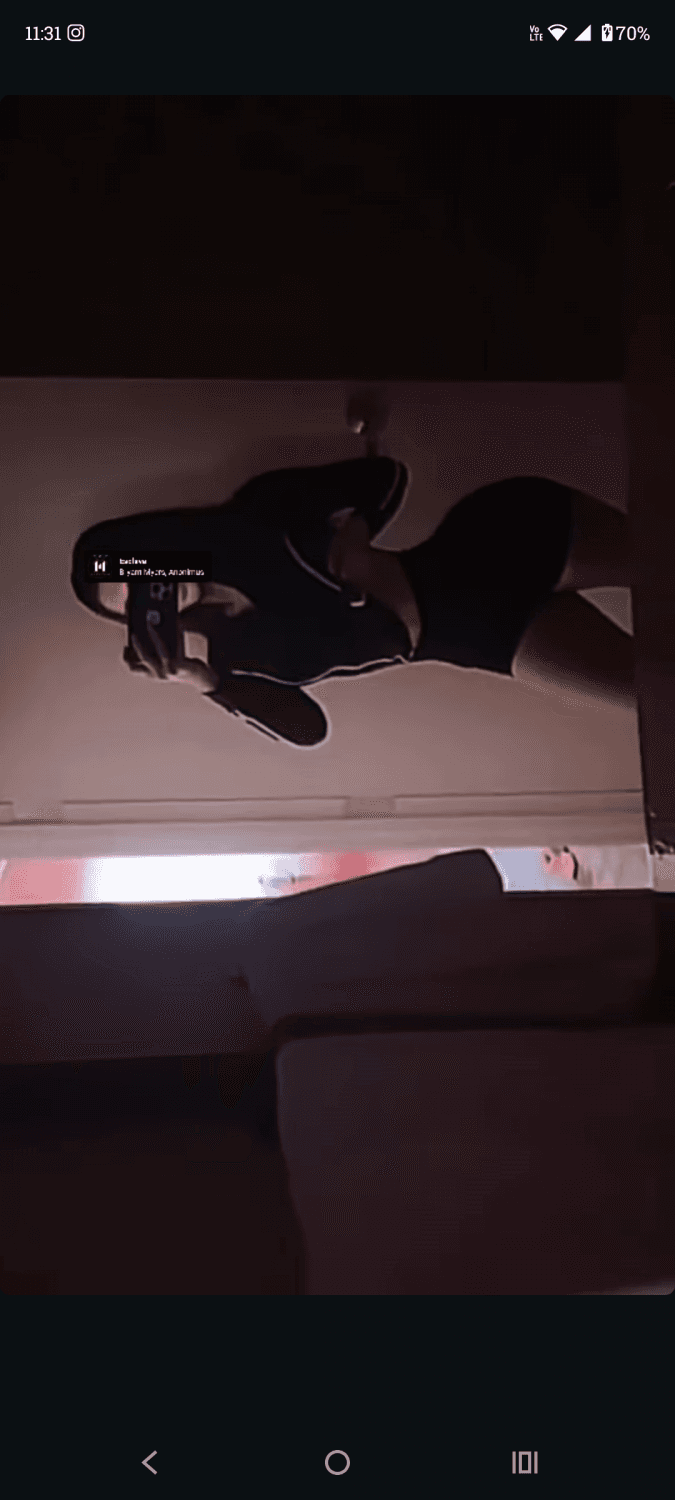 Flaquita hermosa con cuerpazo paso perfil