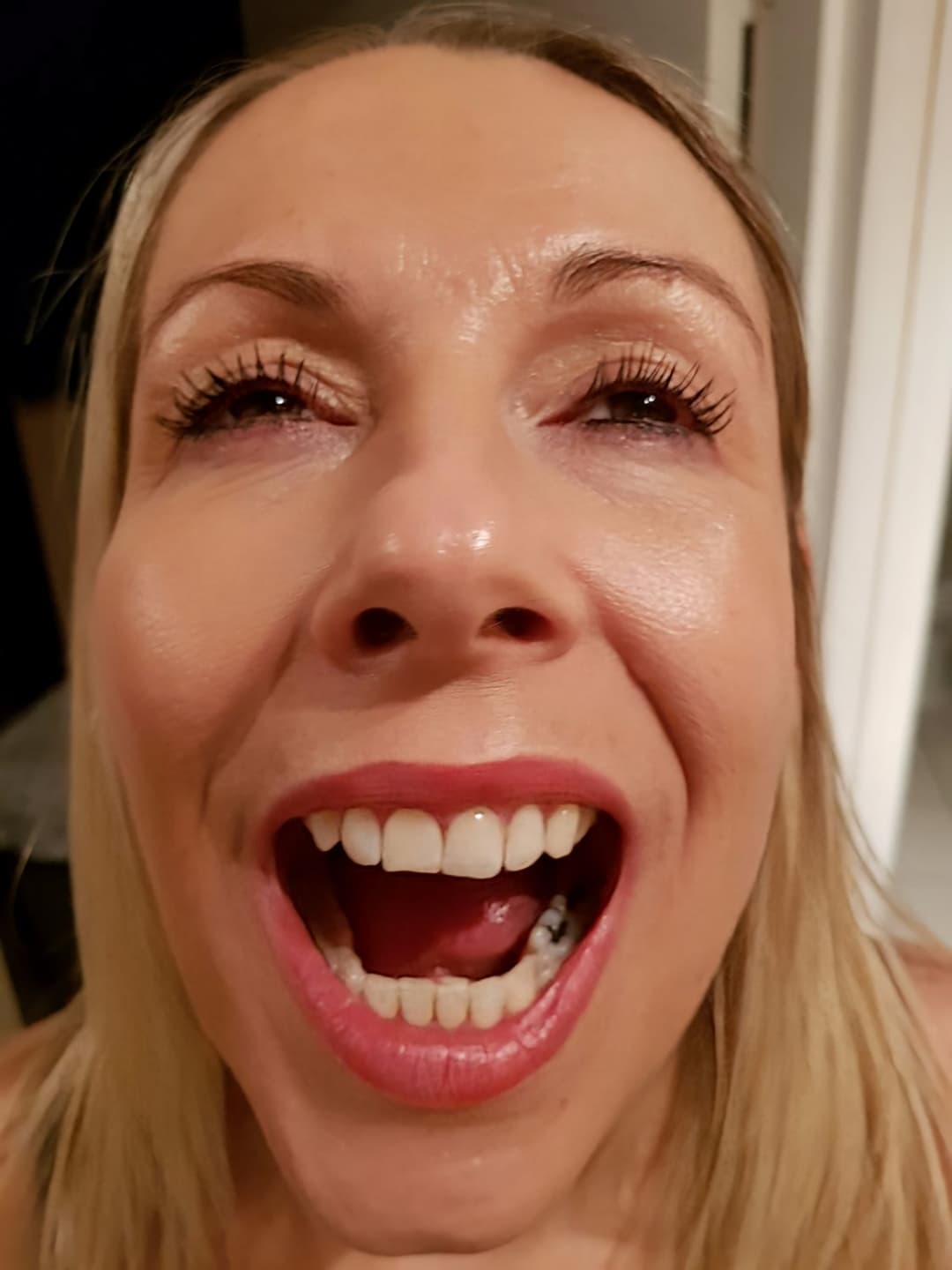 Pretty Mature UK Blonde Slag 48 From Surrey Face Big Tits Lingerie Pigtails Stockings