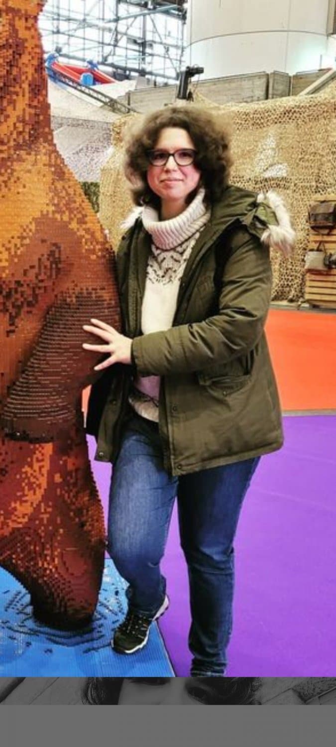 Ugly Swiss girl who had her buttocks eaten by a Spanish friend from her office a few months part 1