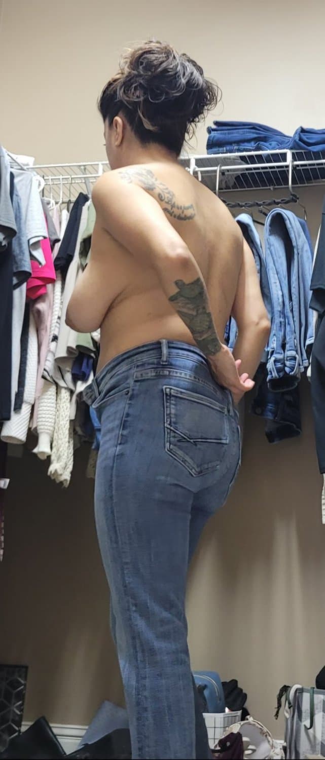 Hot Latino Milf Sarah Bathroom Voyeur