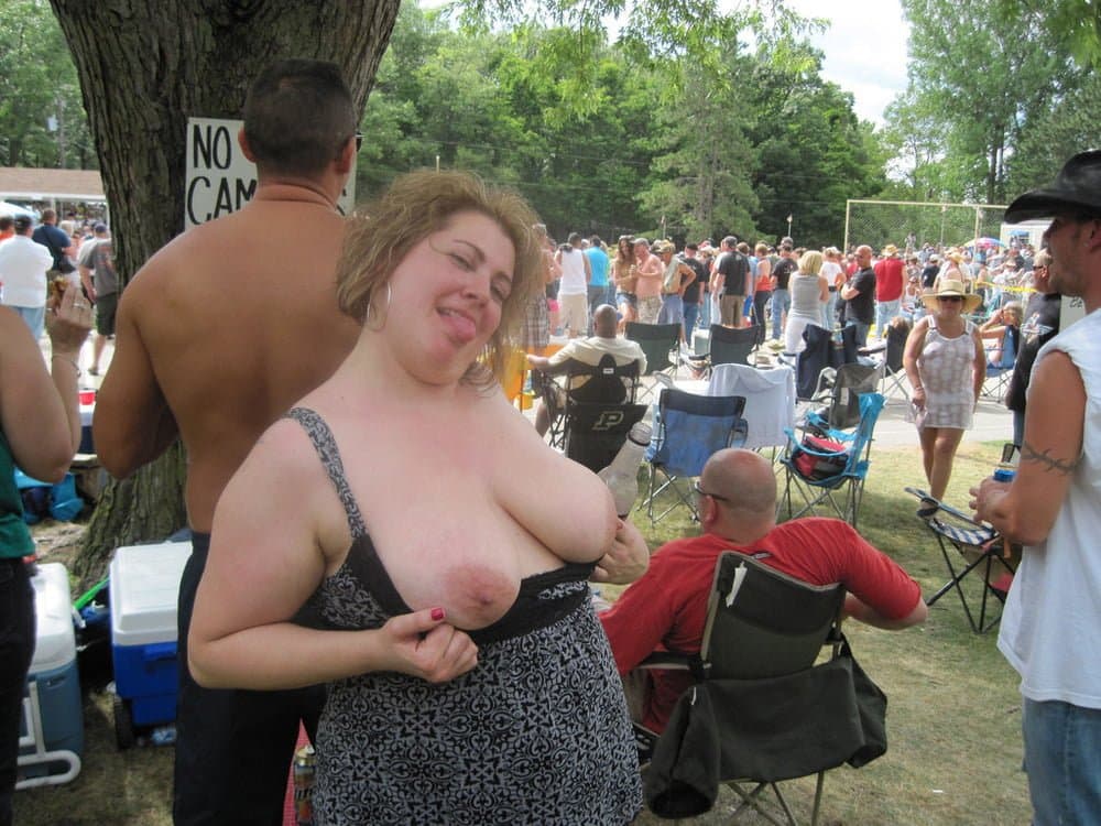 Various Big Breasted Biker Chicks...     (z)