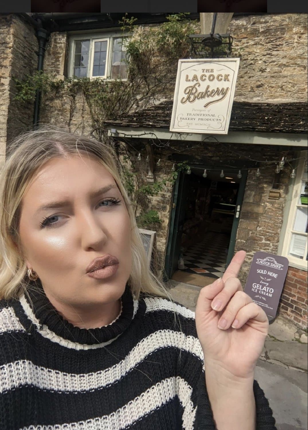 Sarah Young aka Katie Taylor aka KIKPIG British Tamworth Brummie