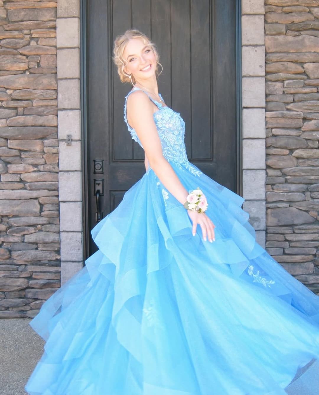 Click to view full size Yet another busty grad throwback