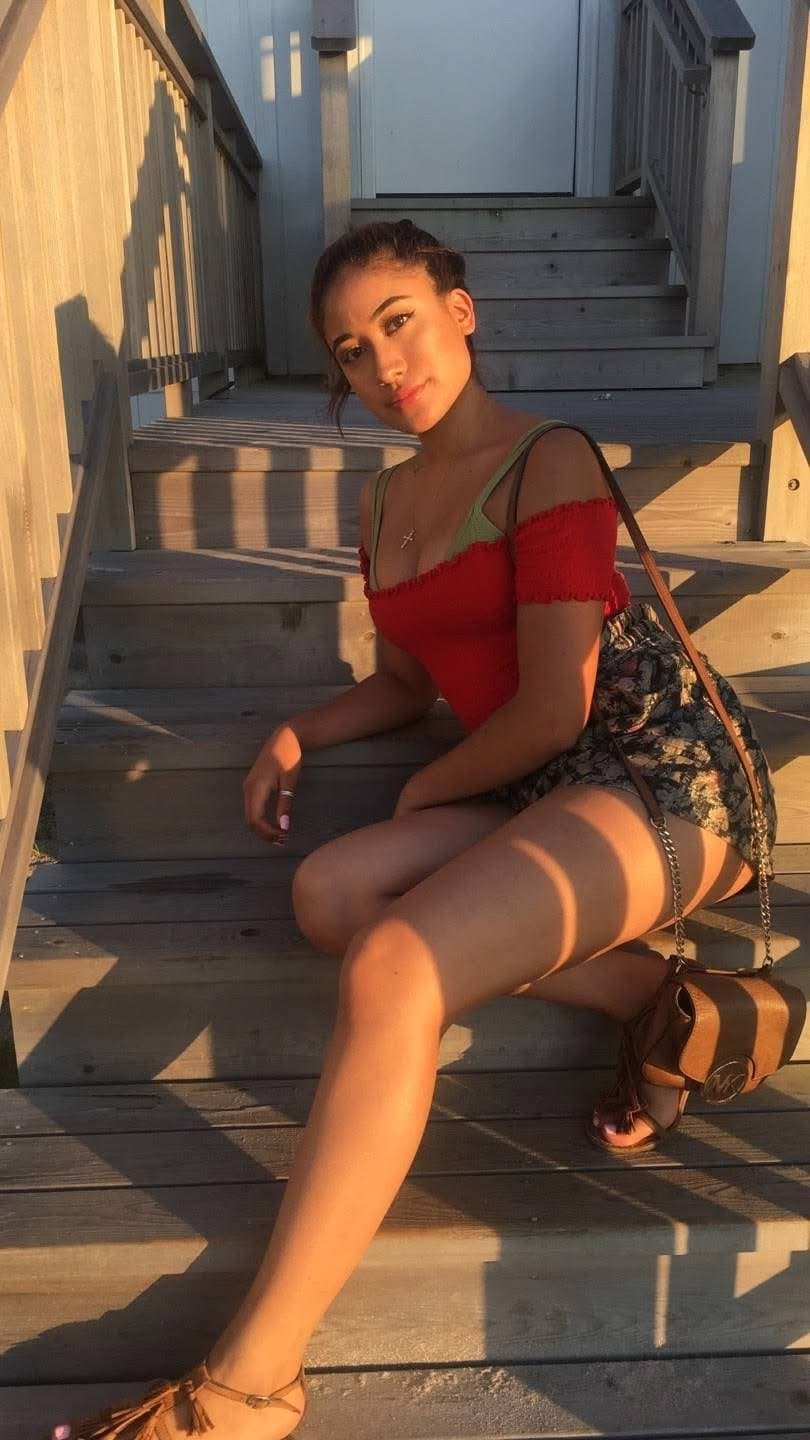 Dumb Slut: Leana Agudelo