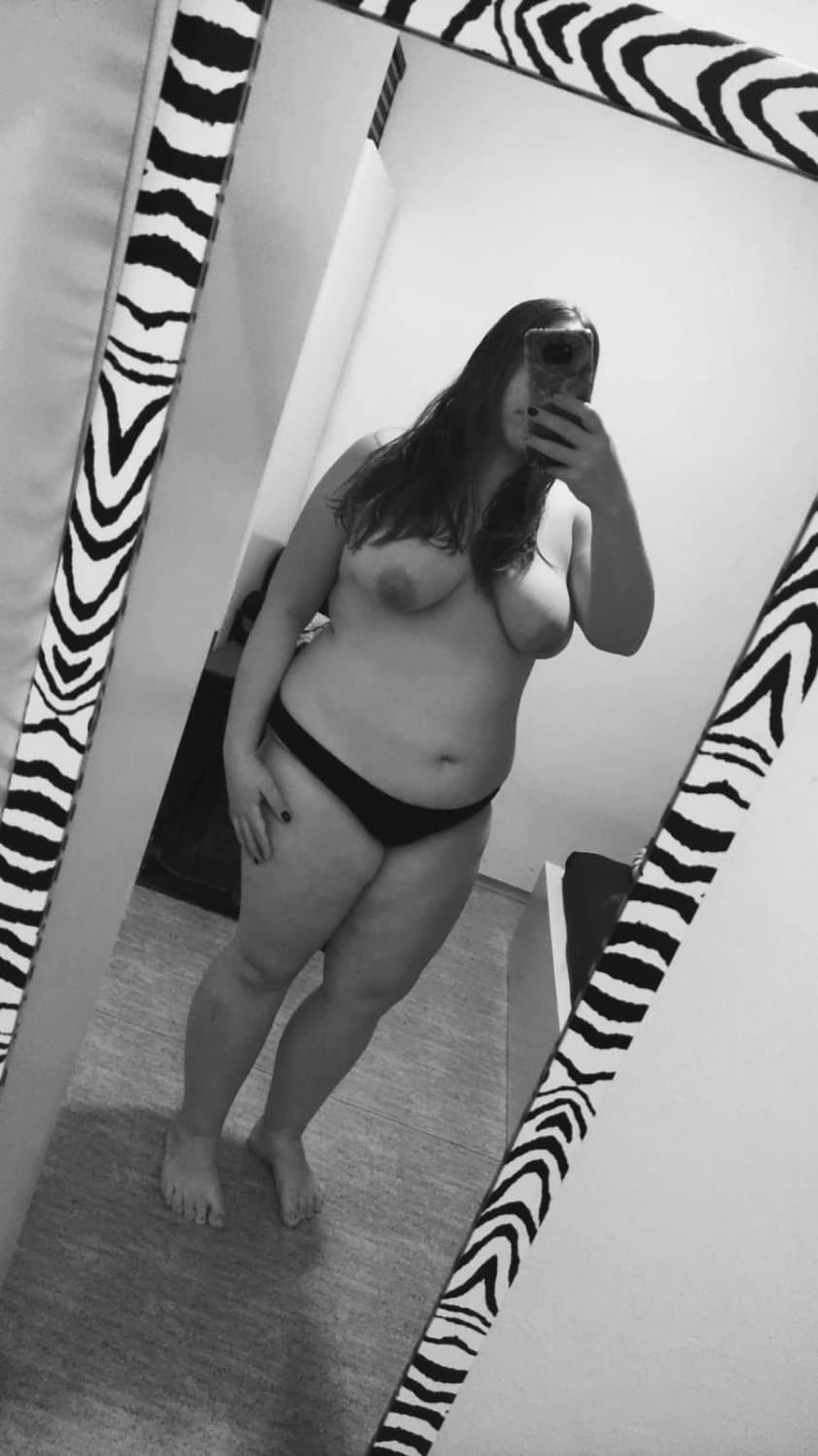 ?Horny 20y bbw slut need some love ?