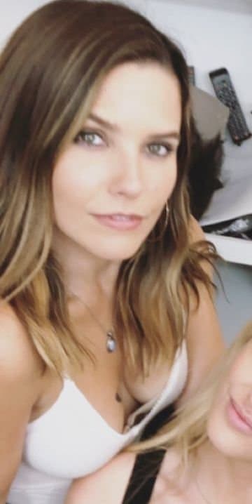 Sophia Bush is so Fucking Sexy what Great Banging Body! she makes for a Great Cum Target ??