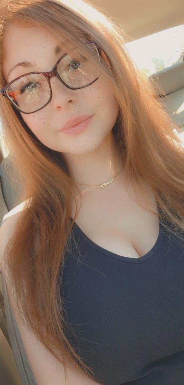 Sexy ass slut with big ass amazing tits invited me over and got pounded