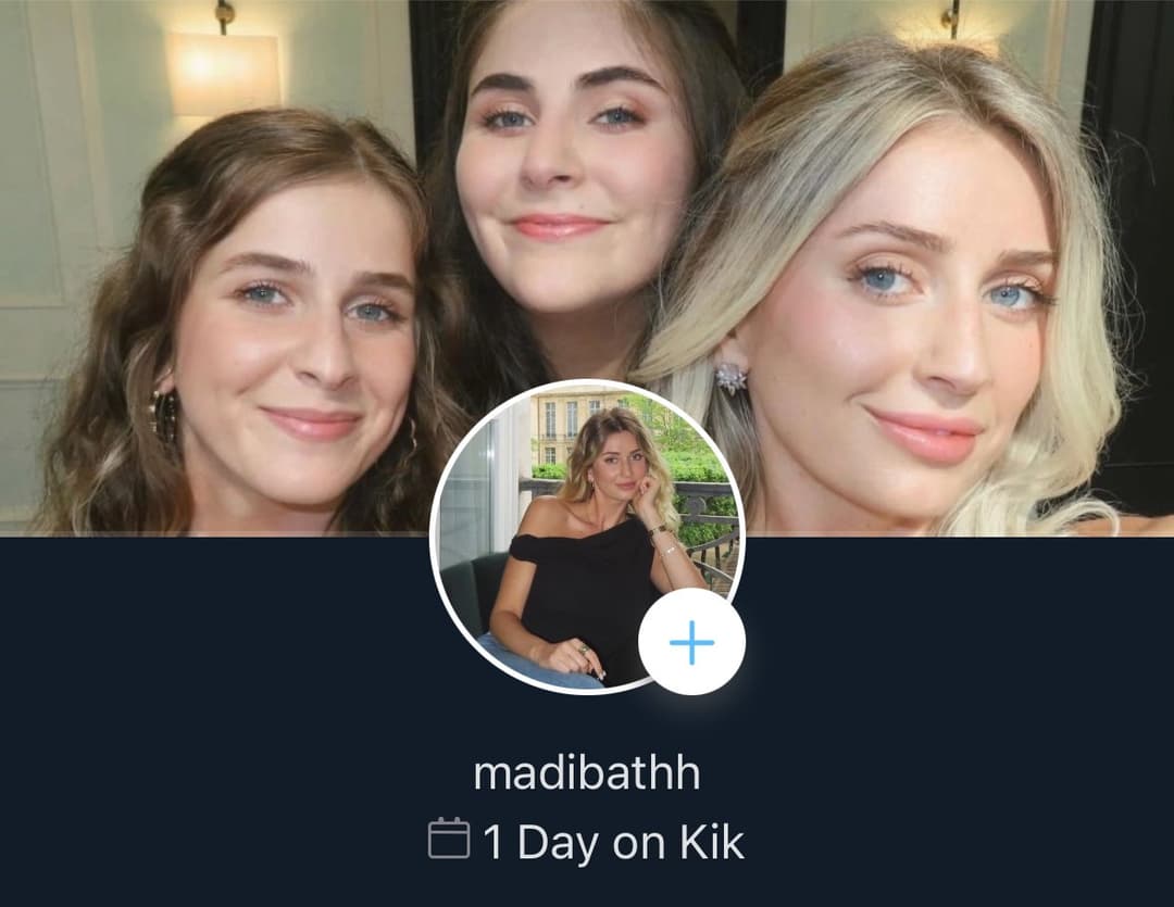 Irl snowbunny webslut Madisen is joined by her MILF mom Melissa and sexy sister Lindsey + ai. Dm/kik