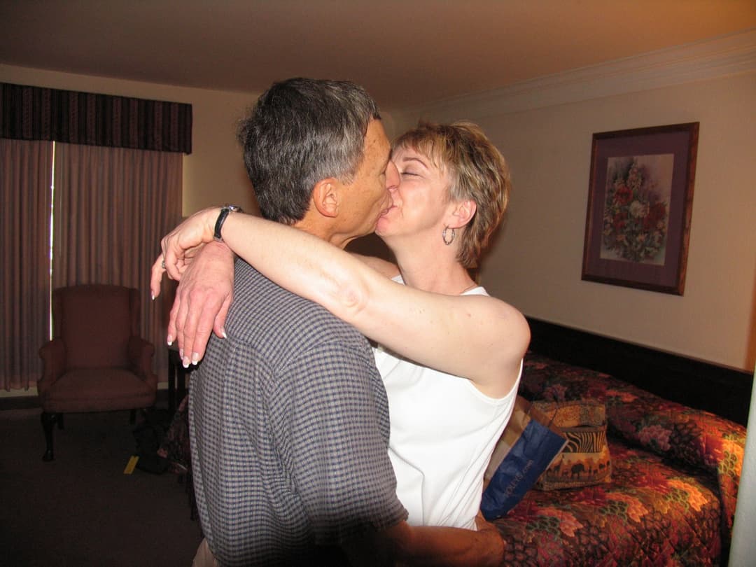 Sally dating friend in hotel