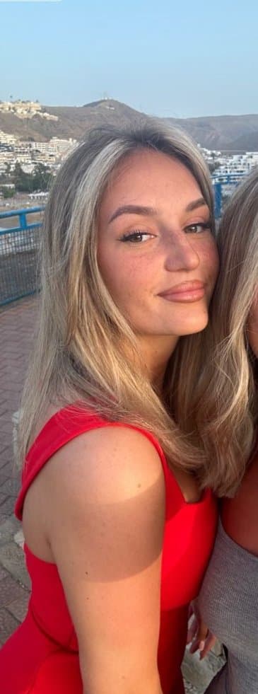 Amina.. Tuzla??/Wien?? Kommentiert geil / Komentarisite! Ko Poznaje inbox, wer sie kennt, dm