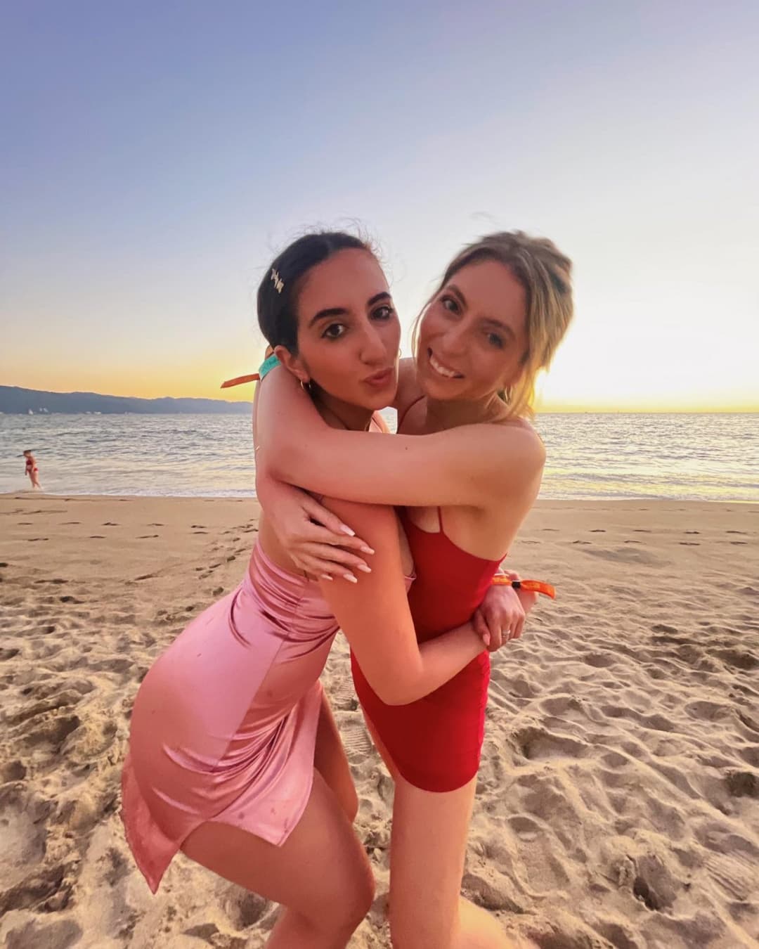 Click to view full size College Crush Lisa Sandson (@lisa.sandson). Comment your favorite pics.