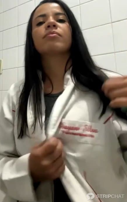 Dayane Silva Fisioterapeuta e fazendo um extra de camgirl no hospital / camgirl naia100