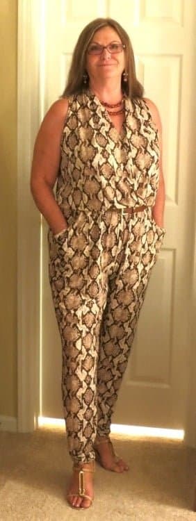 Carol - Buxom, Busty Hairy Gilf - Part 1.         (p2)