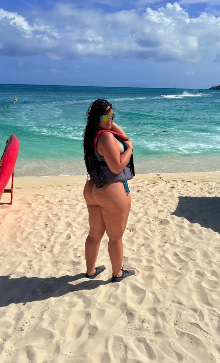 T@ti@na is perfectly thick with phat ass and phat cat