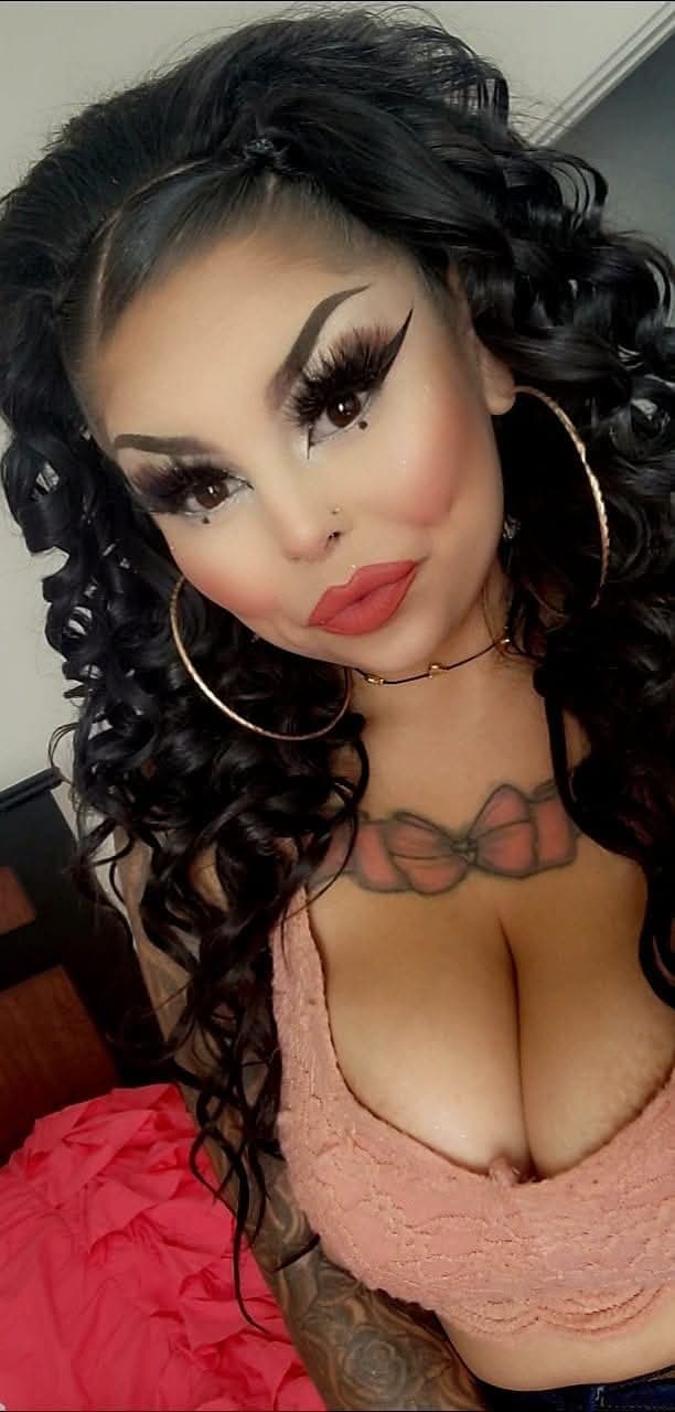 Tru-Elizabeth on FB snap tik insta