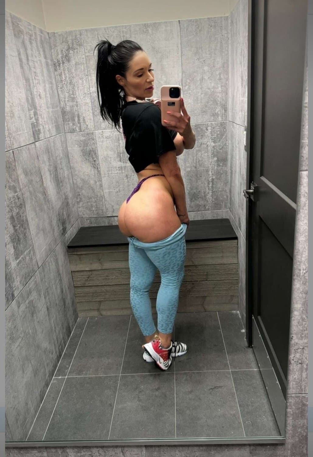 Kinky Kailee - 36 Married