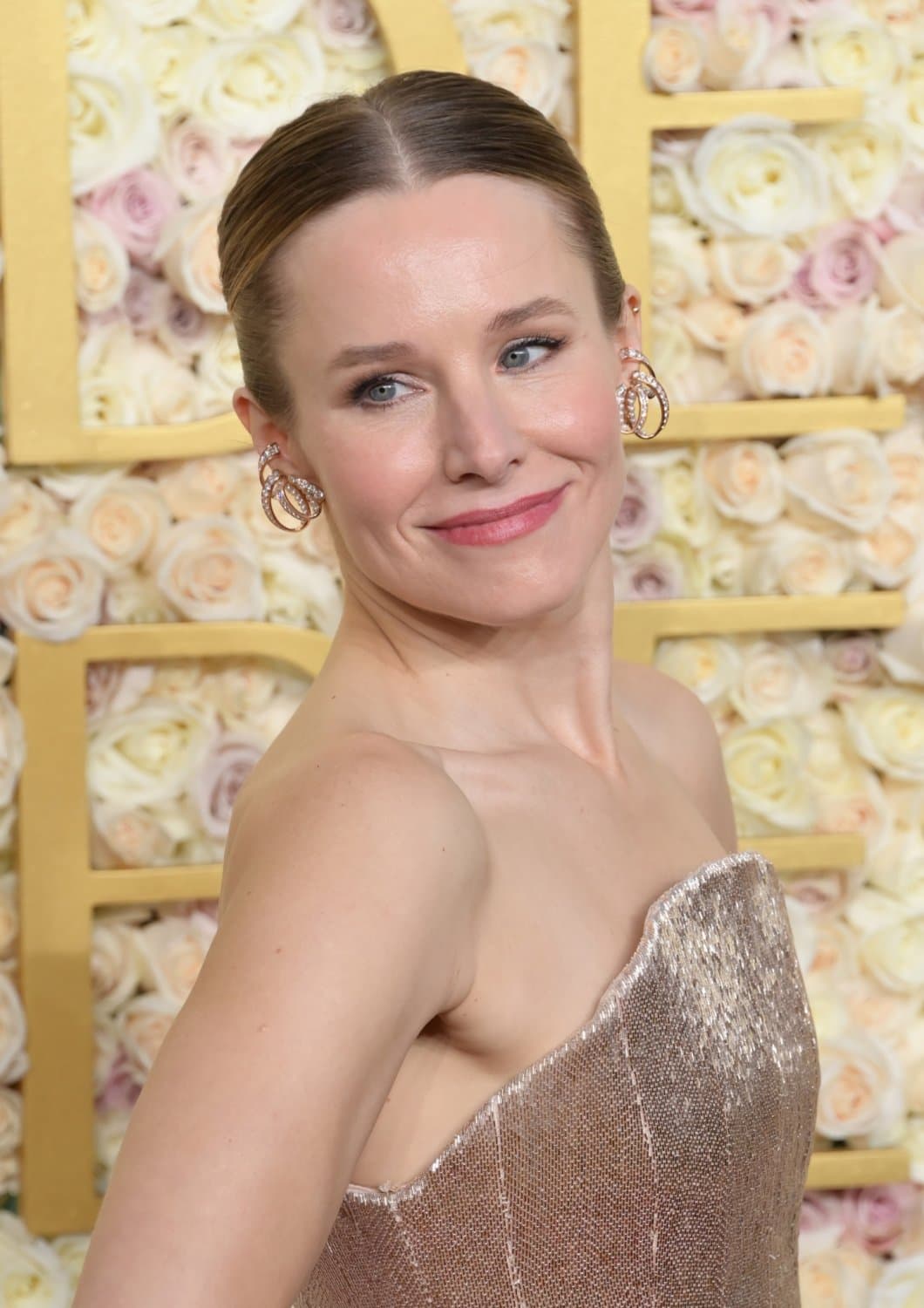 Kristen Bell - Awards Show - Gold Dress