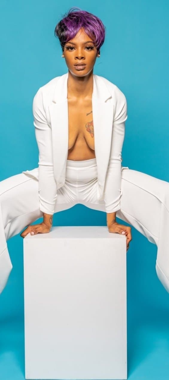 Carmella @carmelladean_