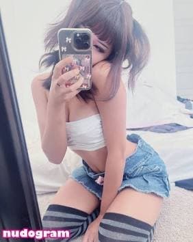 asian petite rvhlie tiktoker (erome why are you deleting this theres nobody underage here)