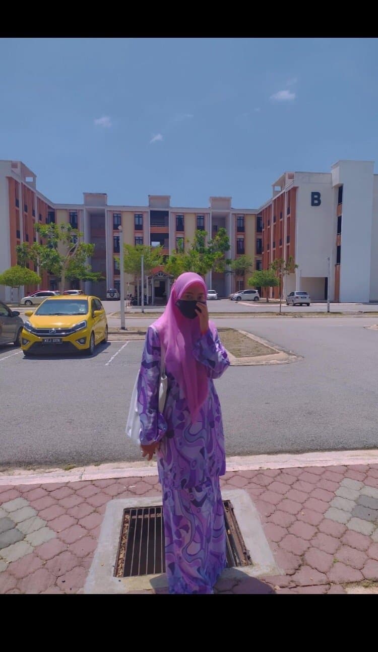 Click to view full size shasha hijab cantik colmek big tit memek malaysia indonesia muslim milf kacamata glasses