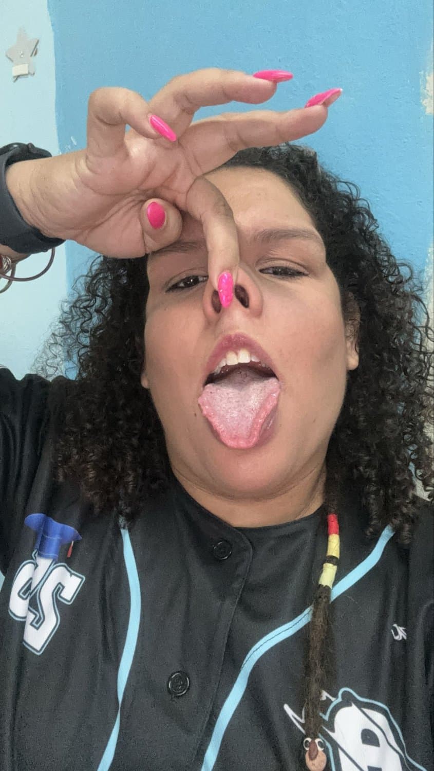 IMG-complete slut wife