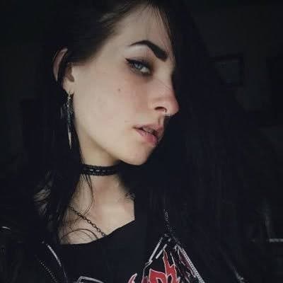 Melzii PORN Showing TITS - Twitch Streamer MELZII showing her delicious BOOBS