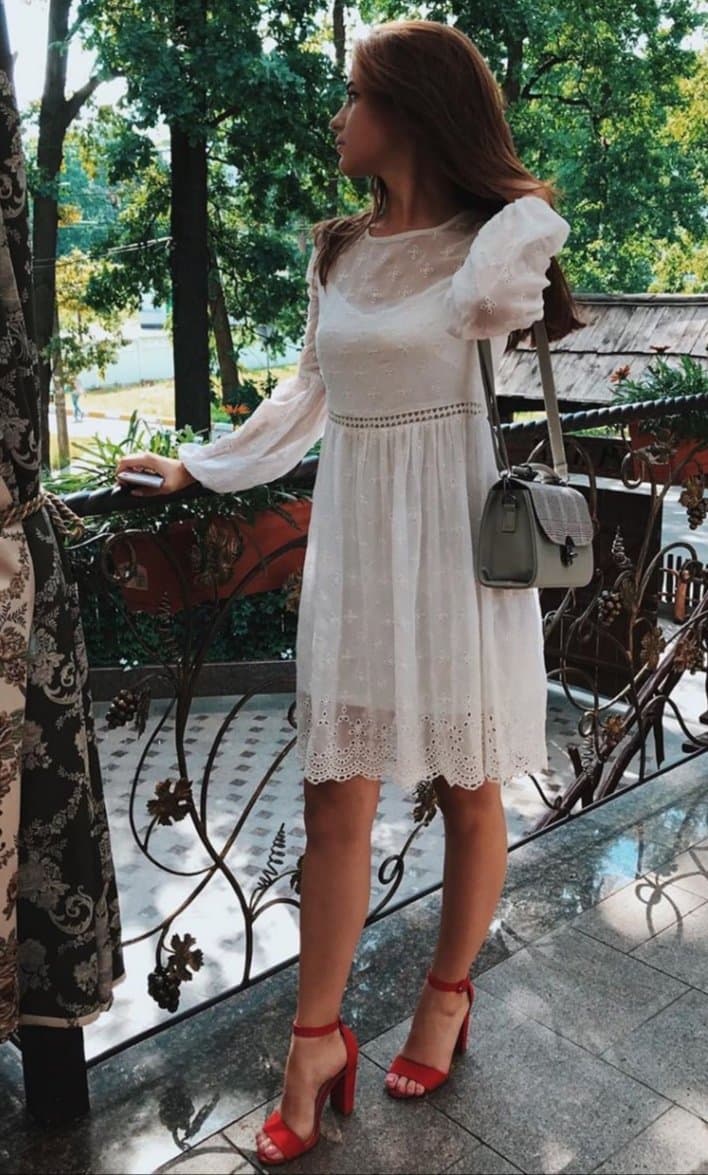 Hot legs in heels /sexy feet/candid