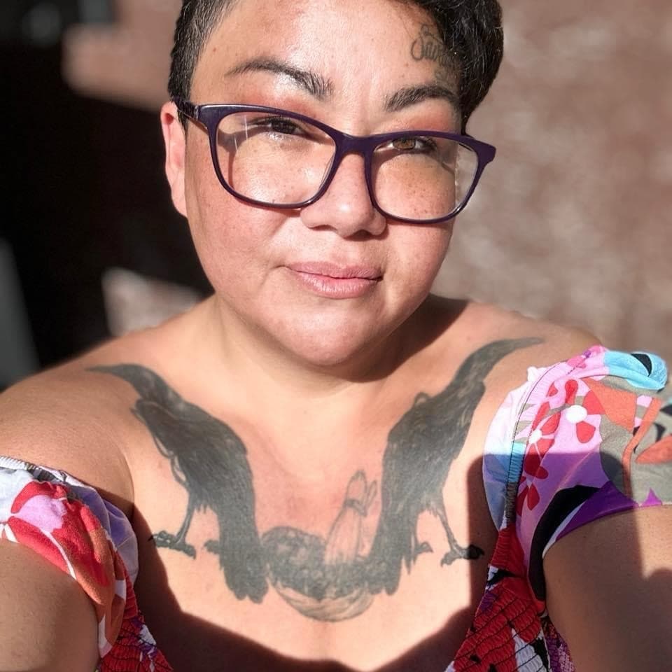 Native Canadian BBW shows her hole off