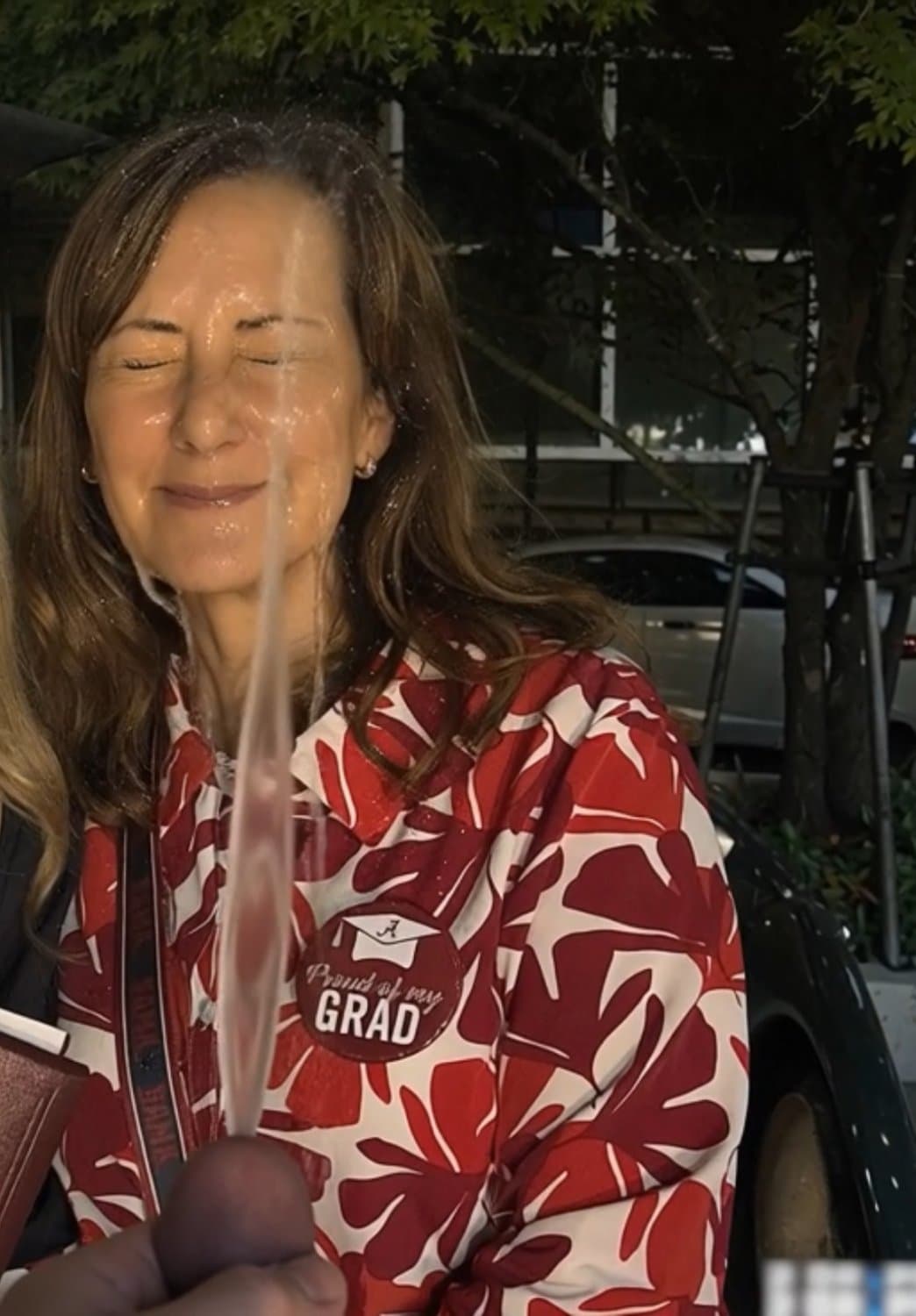 Milf AI Full Face Piss V2 10161404