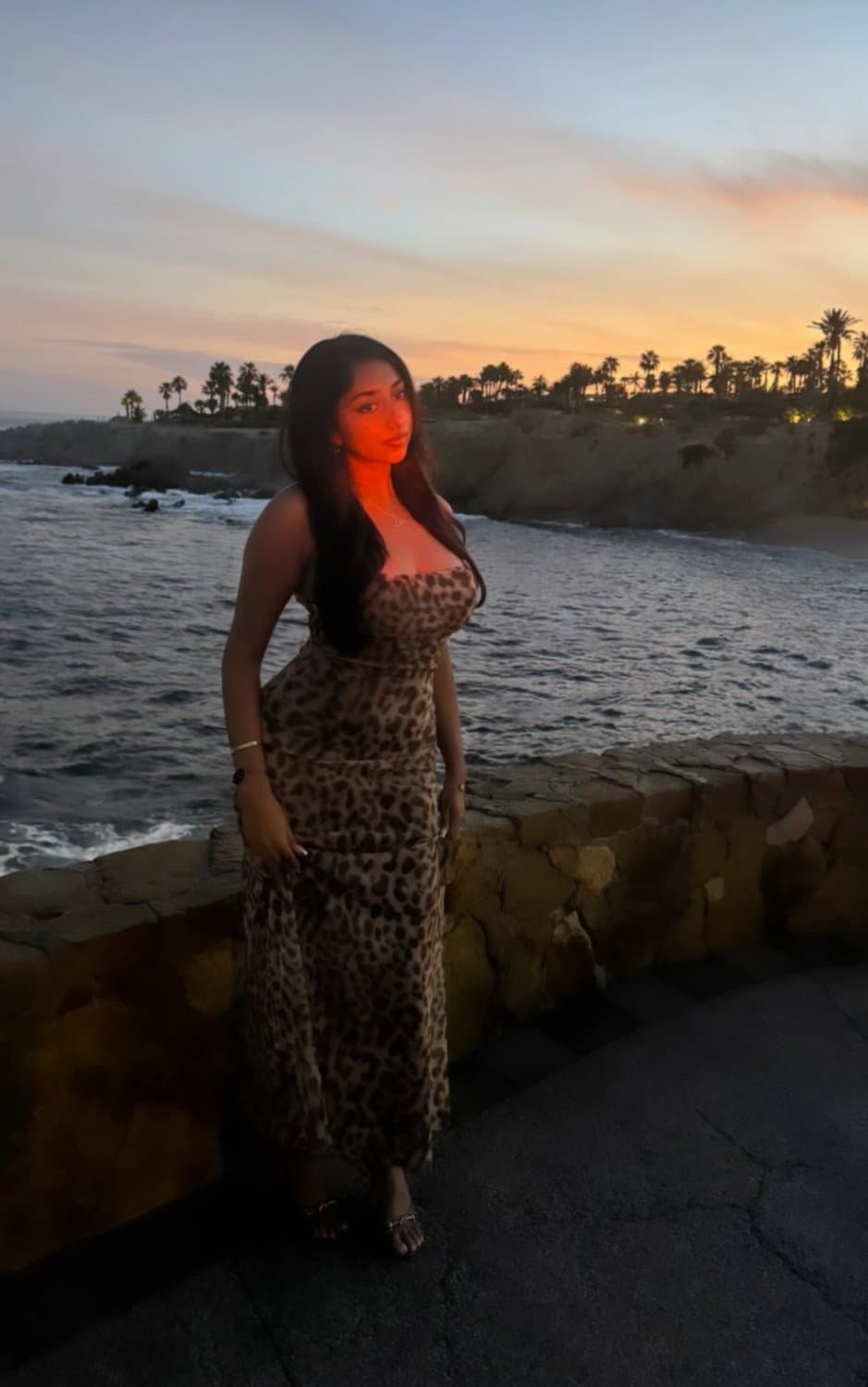 revazanak / revalicious - busty indian thot