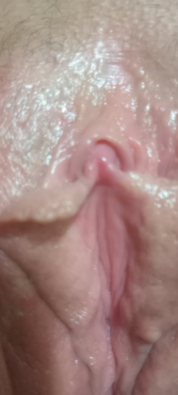 Some closeup pics of wifes delicious pussy.
