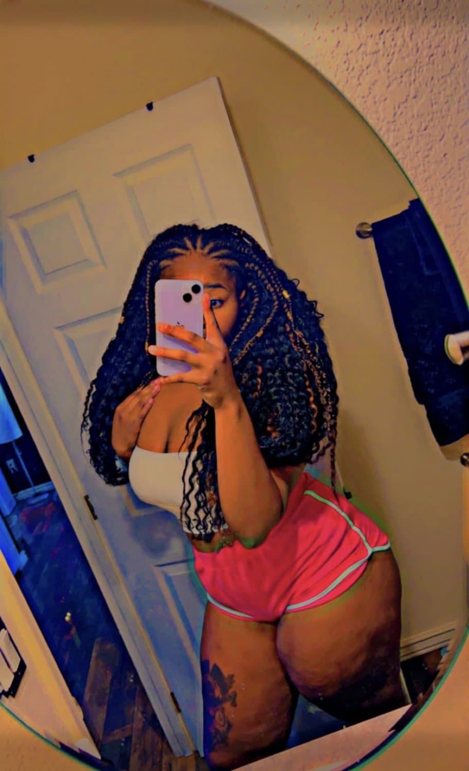 Crazy thick ebony IRL loves showing her crazy curves for horny perverts, goon to this bitch