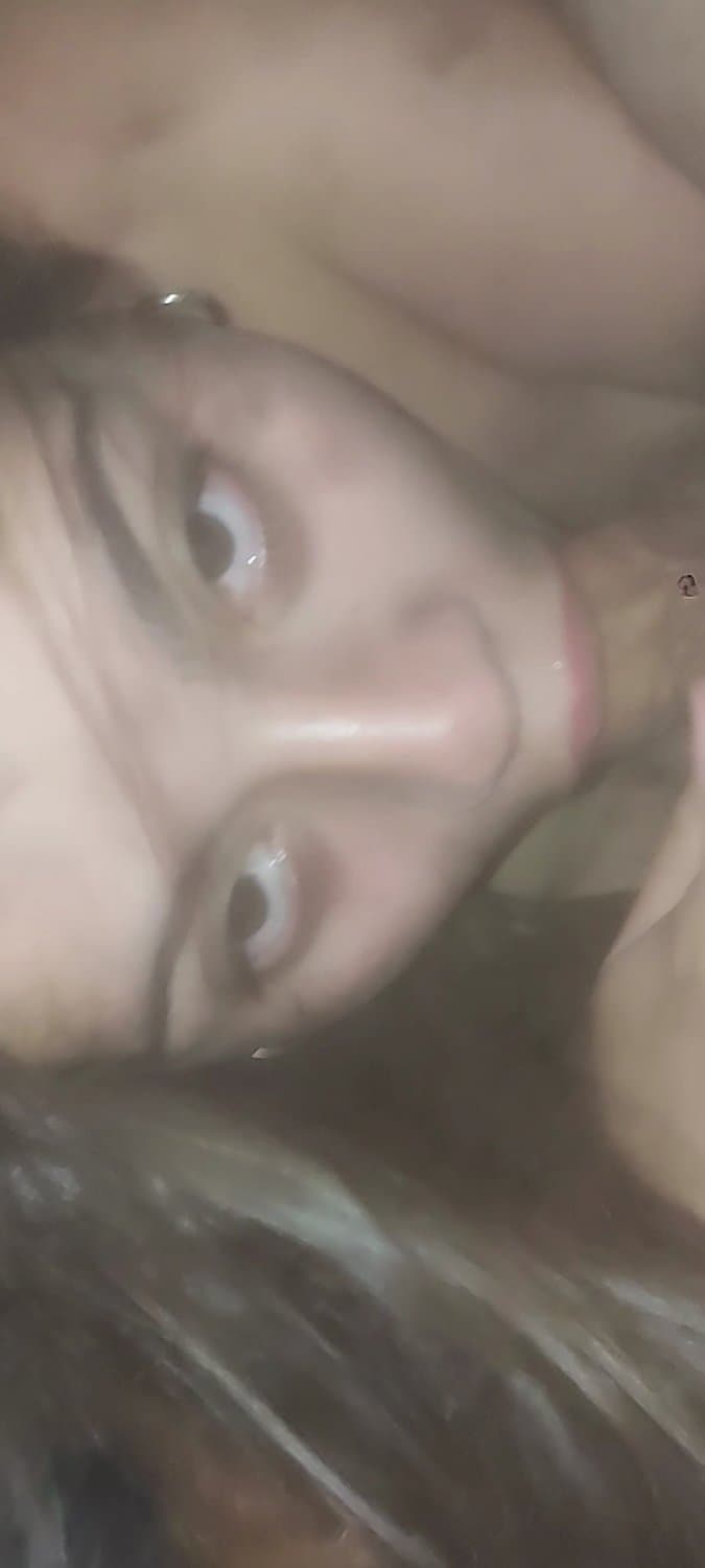 Mi puta actual y algunas de las putas que me he comido que hermosas son las putas esta