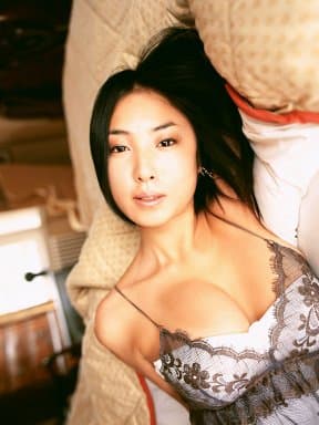 Japanese　芸能　MEGUMI　巨乳　ソフトエロ　一発やりたい