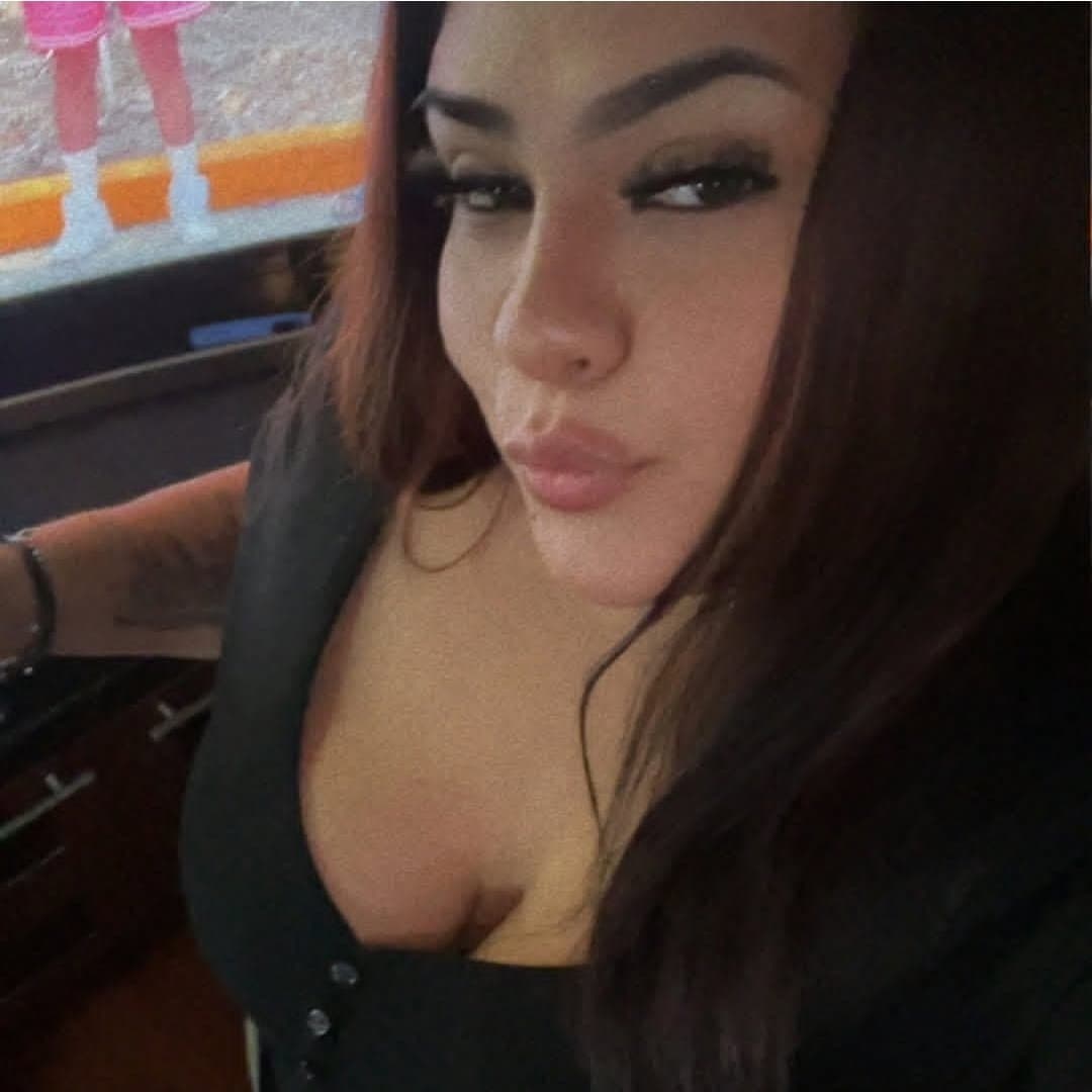 Ensenada Tetona exponida la más tetona