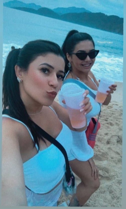 Comeu as namorada dos amigos e explanou