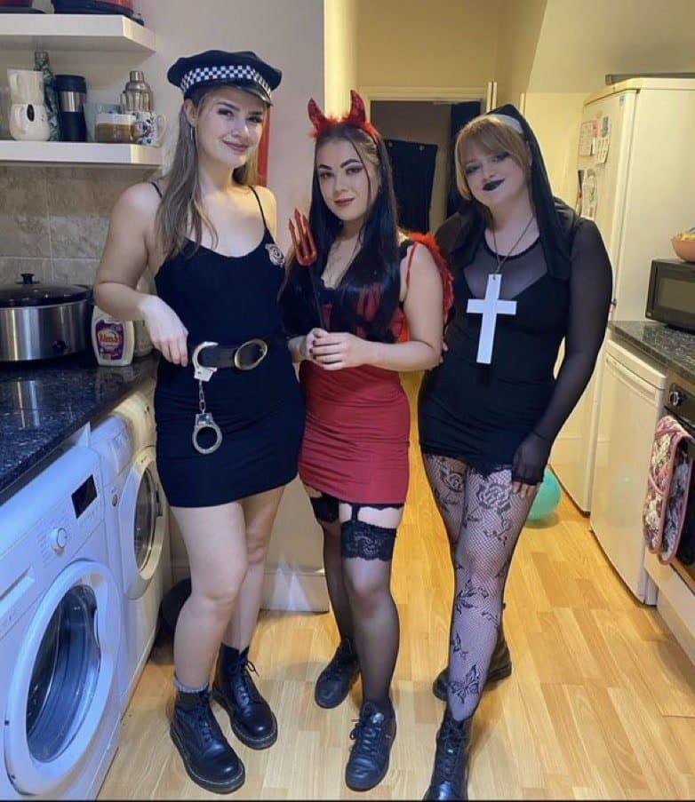 Lucy Paige Farmer wants to be a webslut