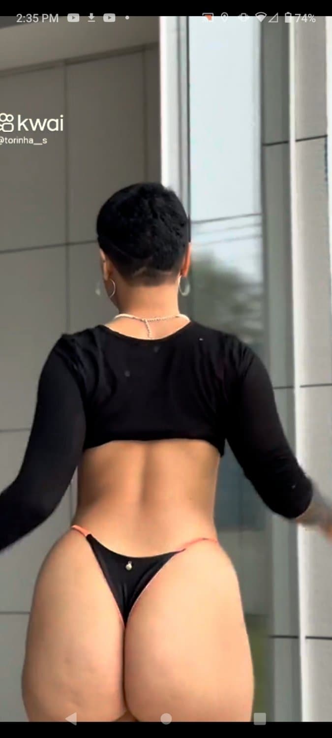 Torinha.Tô batendo muita punheta para essa mulher deliciosa