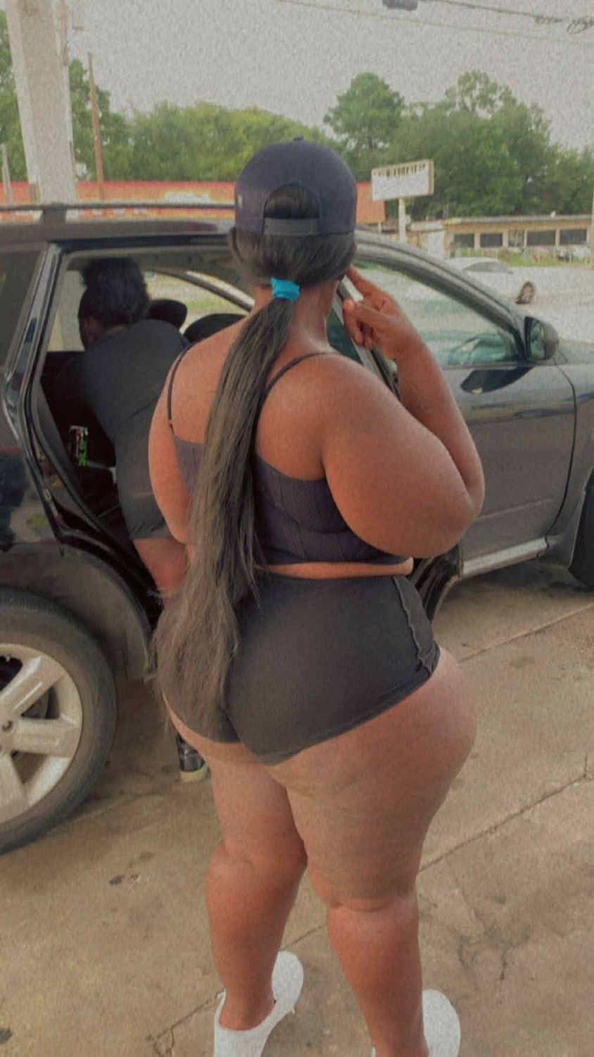 EBONY BBW SSBBW THICKNESS BIG ASS GOONER MATERIAL