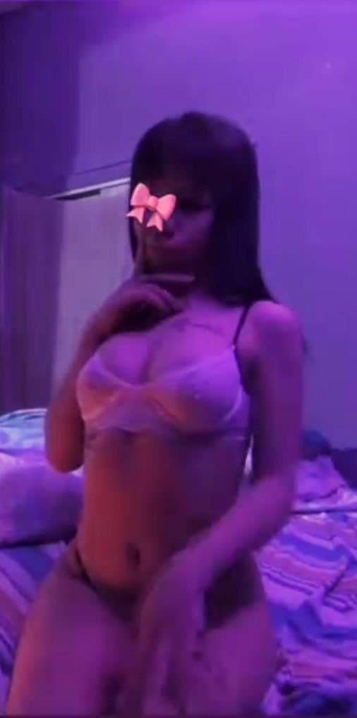 Tremenda B3b0t@!! ??? Quien consigue algo de ella?